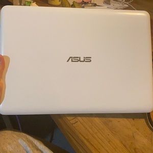 ASUS